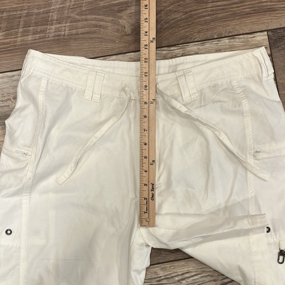 ATHLETA White Bermuda Shorts Size Large Inseam 9" - Picture 7 of 8
